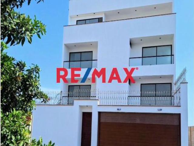 ¡Inversionista! Exclusiva Casa De Playa En Asia El Hospedaje Perfecto– El Rosario Km 101