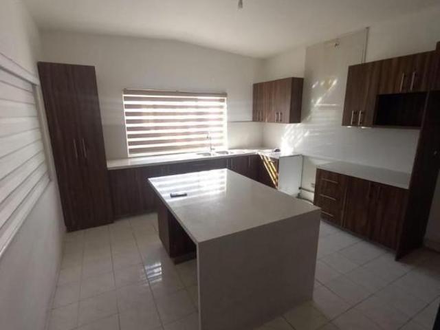 INVERSIONISTAS VENTA DE COMPLEJO DE DEPARTAMENTOS COL GRANJAS