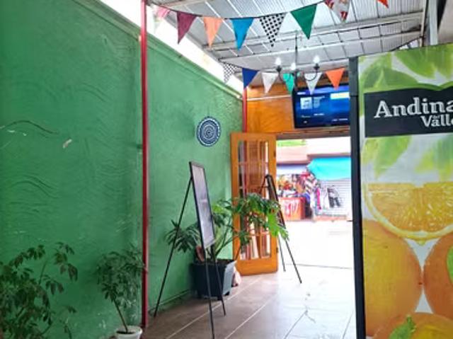 ¡Inversionistas! Propiedad Comercial y Habitacional a pasos de La Sebastiana. 3 dormitorios por 4300.00 en Valparaíso