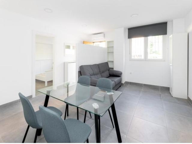 ¡ INVERSORES ! GRAN OPORTUNIDAD SE VENDE PISO EN JUAN PABLO II GRANADA