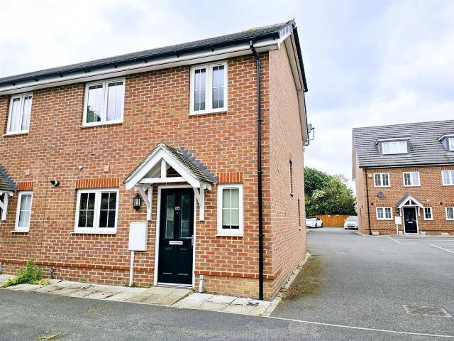 Invicta Road, Dartford DA2, 3 bed property to rent, £2,200 pcm | PrimeLocation