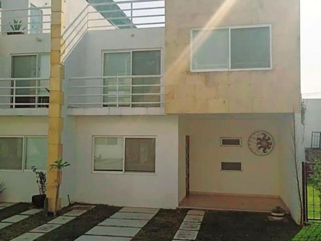 INVIERTE EN TU FELICIDAD: CASA CON GRAN POTENCIAL EN YAUTEPEC