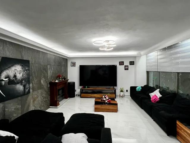 Invierte en el Sur: Casa en Paseos de Taxqueña, Excelente Ubicación