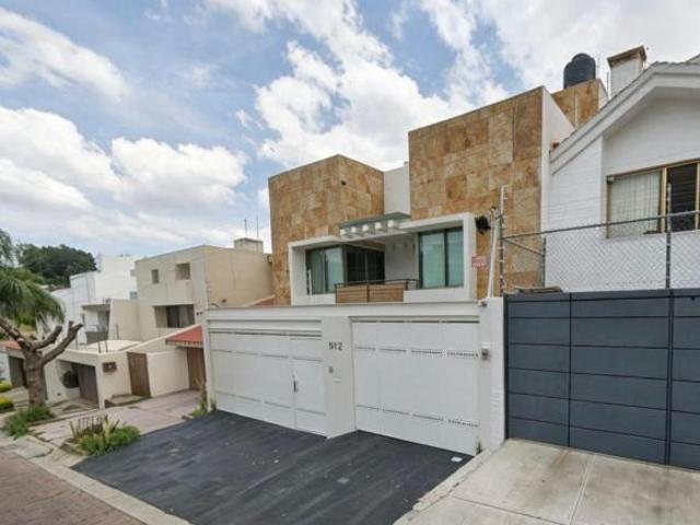Invierte hoy en una propiedad con alto potencial Casa en venta en Monraz