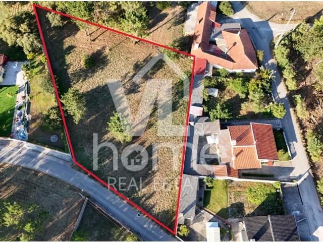 Invista no Futuro: Terreno com Potencial de Urbanização na Maceira!
