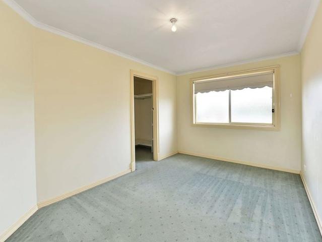 Inviting Townhouse in a Prime Location