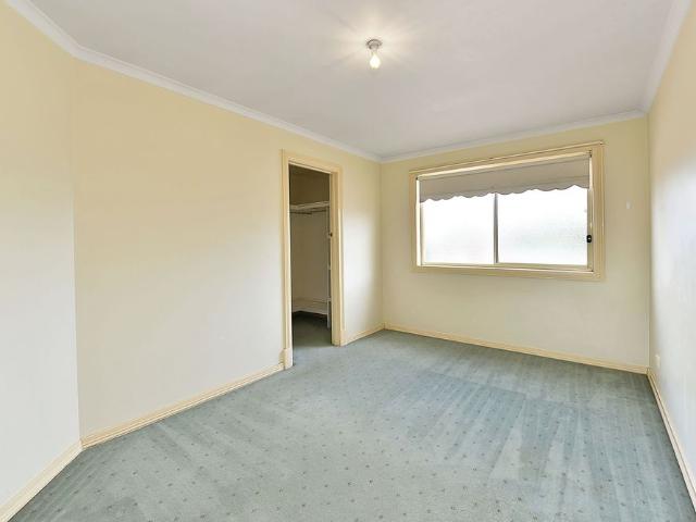 Inviting Townhouse in a Prime Location