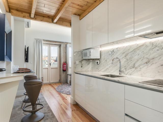 Inviting Central Flat w/Terrace by PortoDreamStays