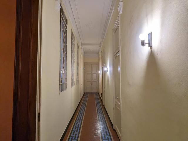 Inviting double bedroom near Plaça de l'Ictineo