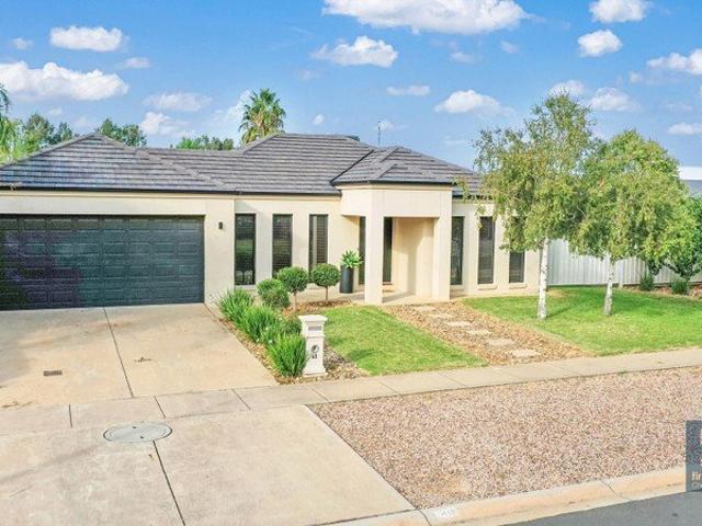 Inviting family home in a great location