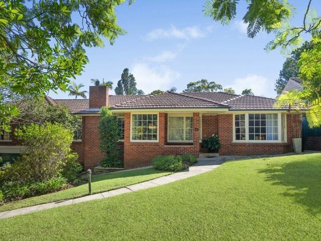Inviting Family Retreat with a North Facing Garden
