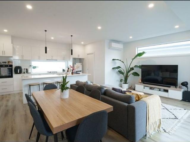 Inviting modern living