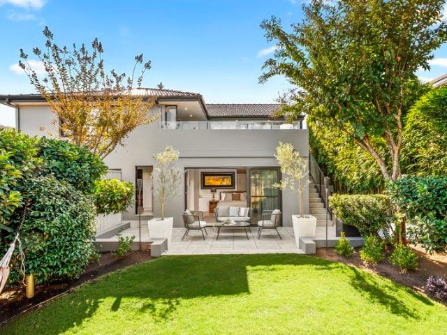 Inviting North Facing Family Home on a Peaceful Cul de sac