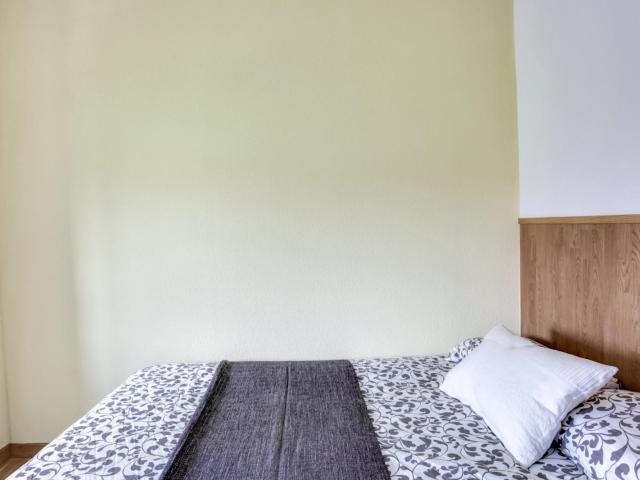 Inviting single bedroom within reach of Plaça de Catalunya