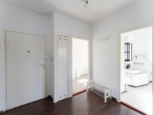 Inviting single bedroom in Niederschöneweide