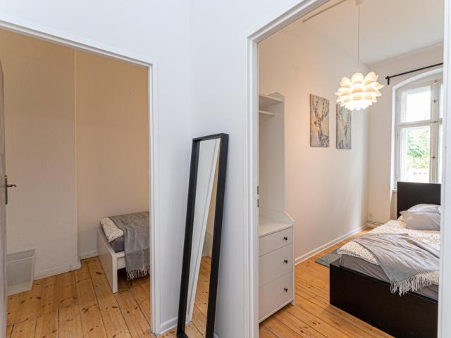 Inviting single bedroom in Soldiner Kiez