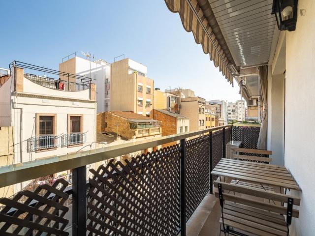 Inviting single bedroom near the Collblanc metro