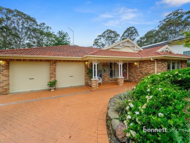 INVITING SINGLE LEVEL HOME STROLL TO VILLAGE SHOPS