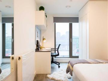 Inviting studio near the East Acton tube station Has an Apartment