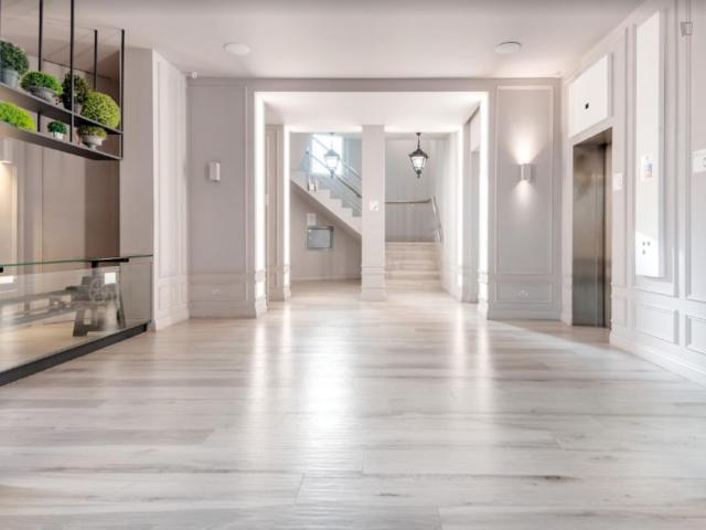 Inviting studio near the Hounslow Central tube Has an Apartment