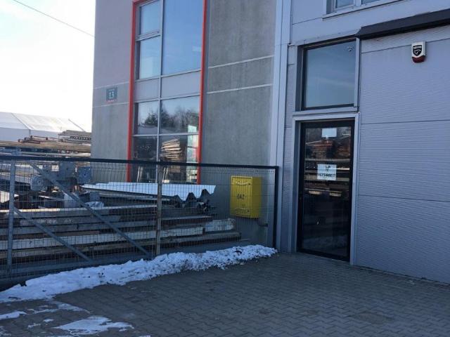 Zapraszam do inwestycji magazynowej 327 m² z najmem w Starych Babicach