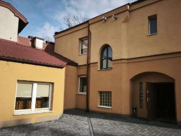 Inwestycyjna kamienica 266 m² w Radomiu z potencjałem