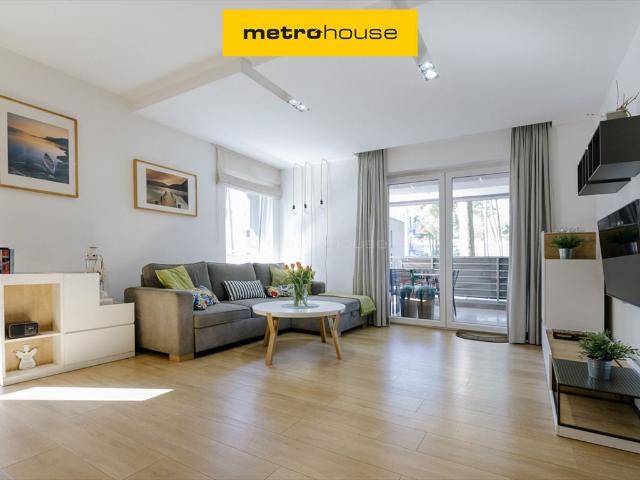 Inwestycyjny apartament nad morzem z tarasem i rezerwacjami