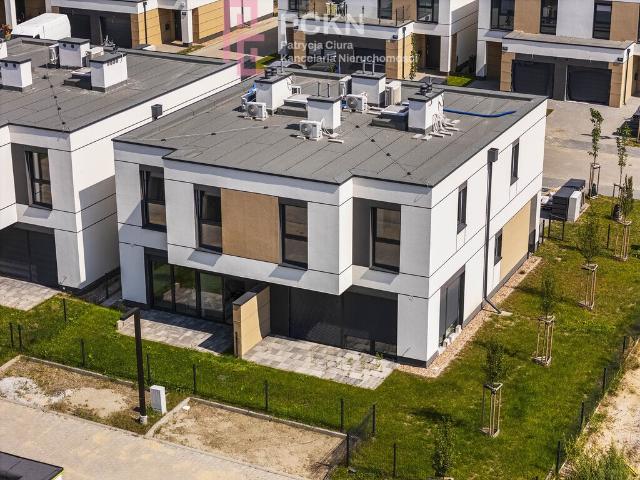 Inwestycyjny bliźniak z najemcami od pierwszego dnia