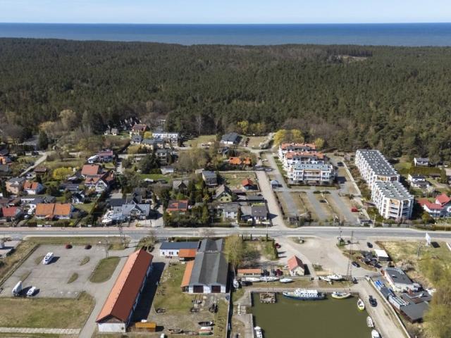 Inwestycyjny dom z 3 apartamentami, 90 m², blisko portu