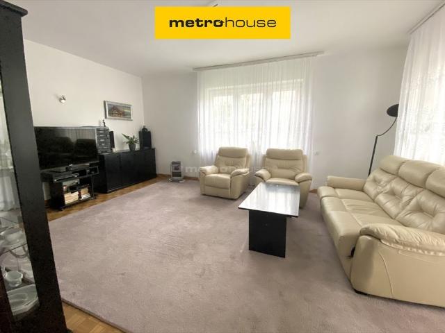 Do sprzedania inwestycyjny dom z dwoma niezależnymi budynkami 600 m²