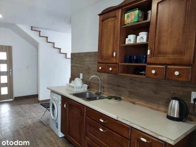 Inwestycyjny dom 320 m2 z 10 pokojami i garażem