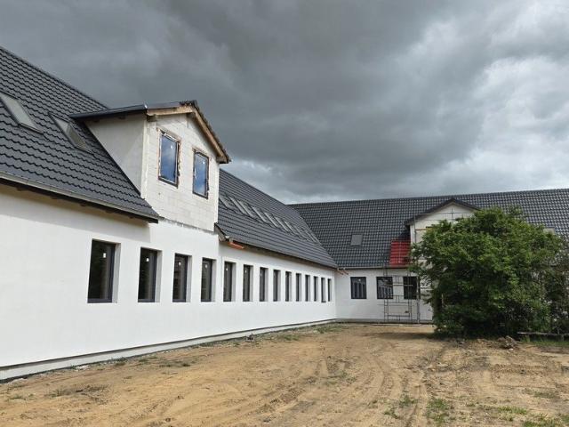 Inwestycyjny obiekt 1050 m2 nad rzeką z rozbudową