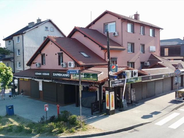 Inwestycyjny pensjonat w centrum Łeby z lokalami i apartamentami