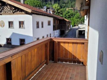 INZING 4 Zimmer Wohnung mit Balkon und Abstellplatz im Freien