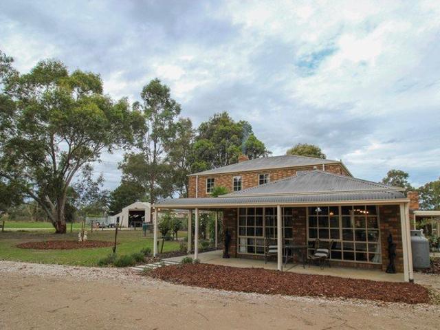 IS THIS THE ULTIMATE FAMILY HOME/RETREAT. LARGE DOUBLE STOREY HOME /INDUSTRIAL SIZED SHEDDING ON 5 ACRES