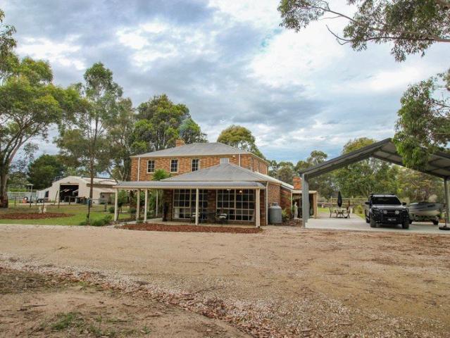 IS THIS THE ULTIMATE FAMILY HOME/RETREAT WE THINK SO! LARGE DOUBLE STOREY HOME /INDUSTRIAL SIZED SHEDDING ON 2.07 HECTARES 5 ACRES