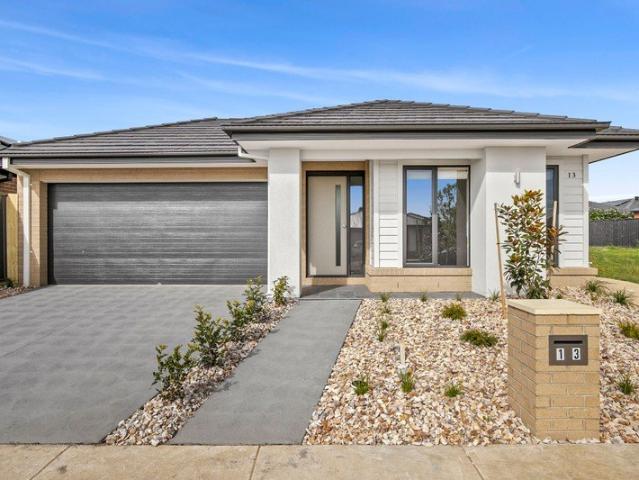 Is a new idyllic lifestyle by the Bay calling you?