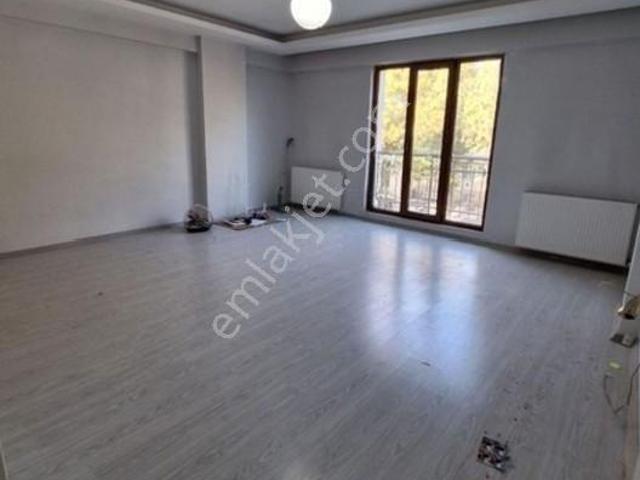 Isıklal Mahallesinde Kiralık 2+1 Dubleks Daıre