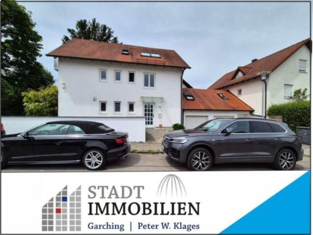 Ismaning: Sehr schöne 2 Zimmer Dachgeschoß Wohnung, NUR EINZELPERSON