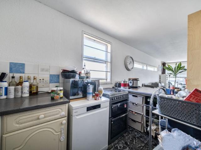 Isobel House, Sunbury On Thames, Sunbury On Thames, Middlesex TW16, 2 bed flat to rent, £1,650 pcm | PrimeLocation