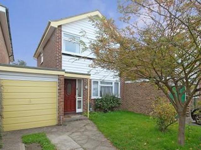 Isis Close, Abingdon, Oxfordshire, OX14 3 bed detached house to rent £1,450 pcm £335 pw