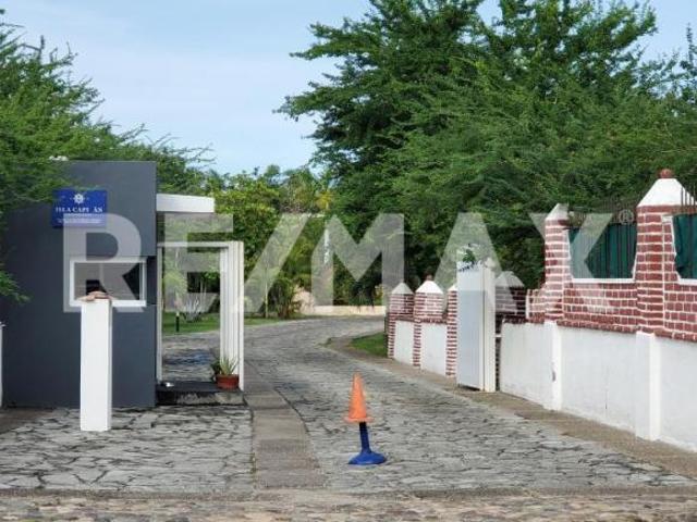 Venta de Luxury Lote Terreno Lot Coto ISLA CAPITAN Acceso a Canal Muelle Privado cerca a Playa Nuevo