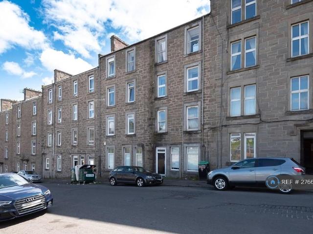 Isla St, Dundee, DD3 1 bed flat to rent £625 pcm £144 pw