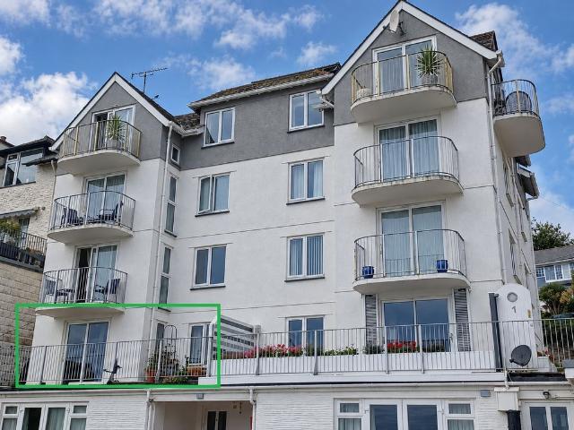 Island Court, Looe PL13, 2 bed flat to rent, £850 pcm | PrimeLocation