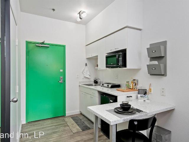 Island Ave Studio Apartment for Rent at 202 Island Ave, San Diego, CA 92101 Marina
