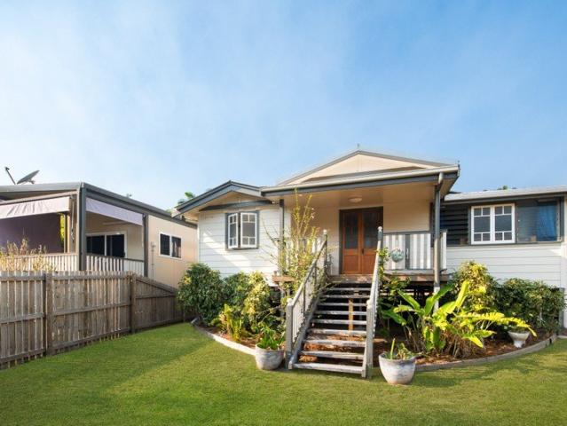 Island Living at Its Best Renovated Home with Granny Flat in Horseshoe Bay