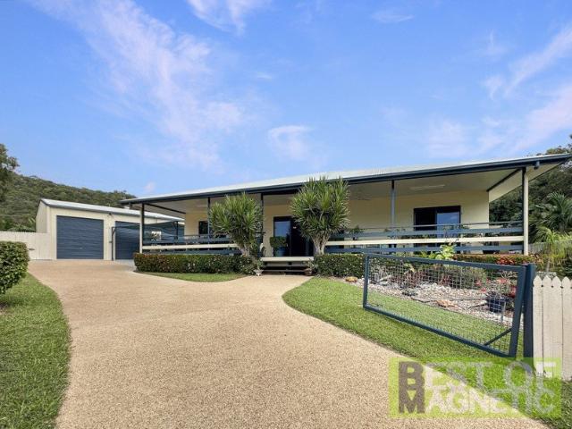Island Lifestyle Meets Ultimate Storage & Workspace