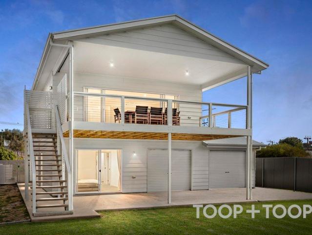 Island Luxury Living with Unrestricted Waterfront Views and Access