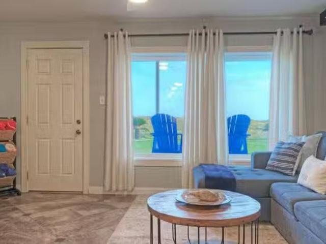 Island Retreat Court