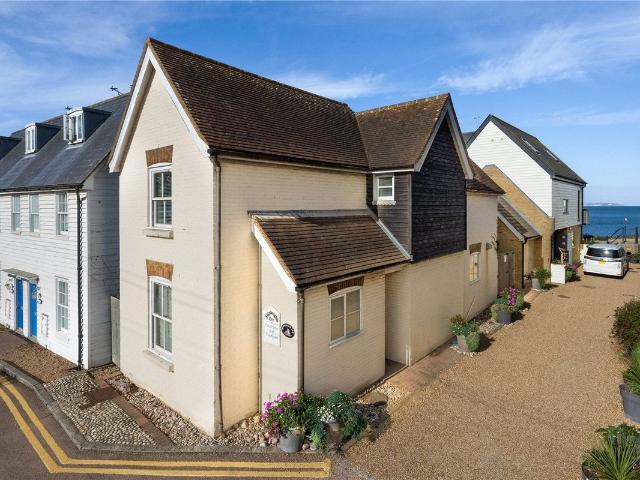Island Wall, Whitstable CT5, 3 bed detached house to rent, £1,850 pcm | PrimeLocation